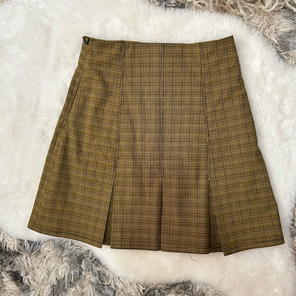 EUC - L’academie Micaela Mini Skirt - Picture 2 of 6